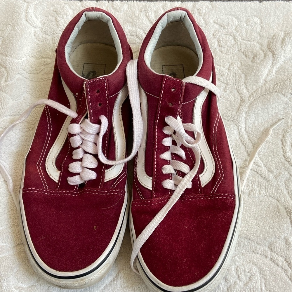 Red suede vans - old skool size 8.5​​​​​
